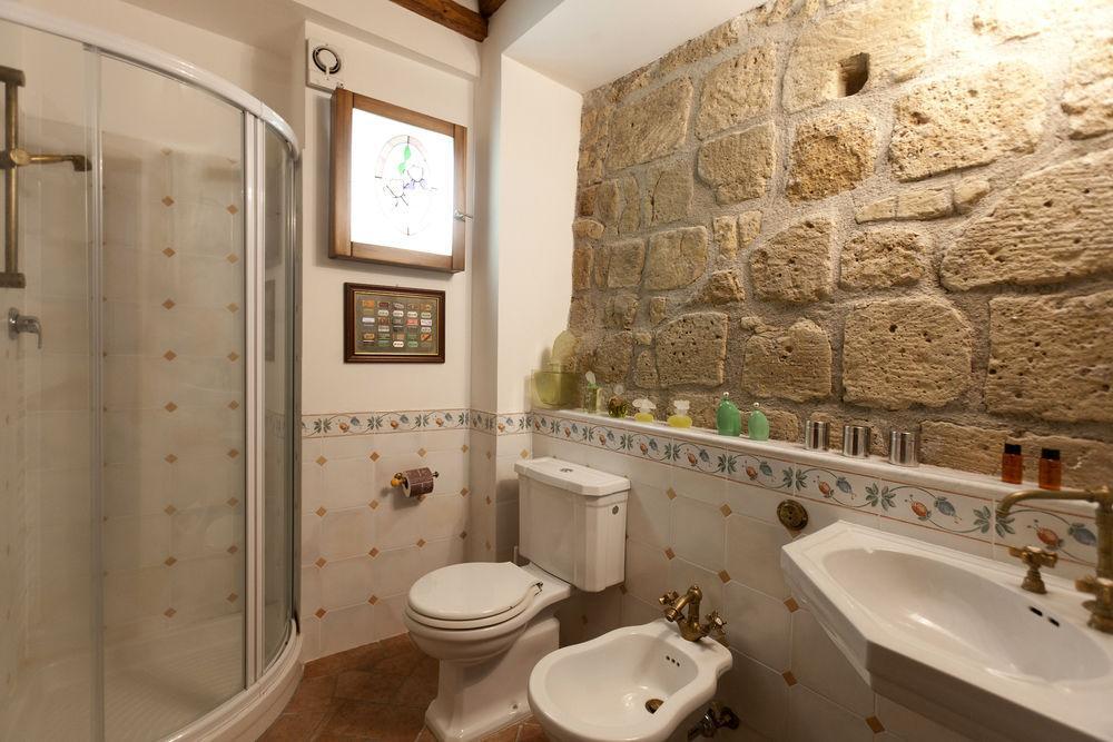 La Casa Degli Archi Affittacamere 2*